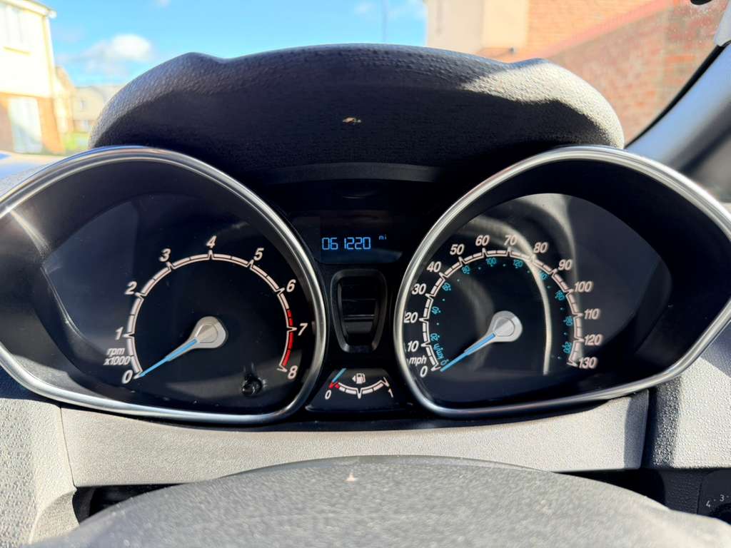 
								2016 (66) Ford Fiesta ST Line 5DR full									