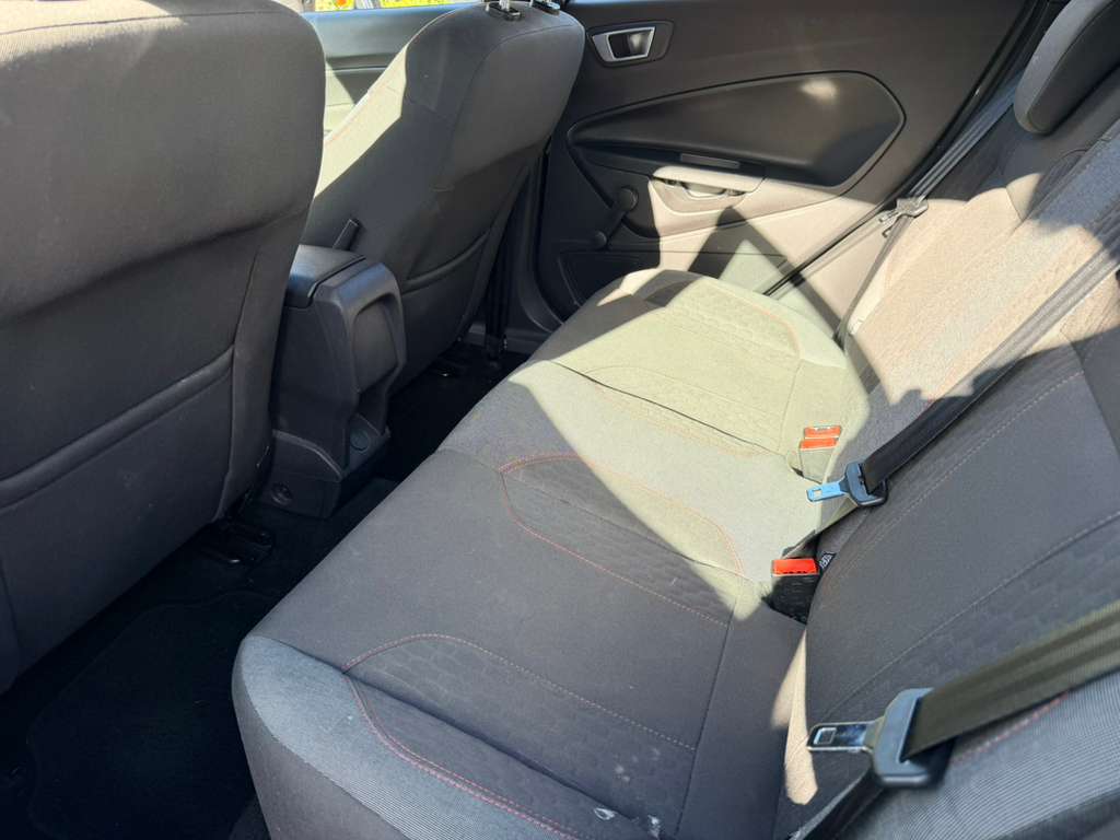 
								2016 (66) Ford Fiesta ST Line 5DR full									