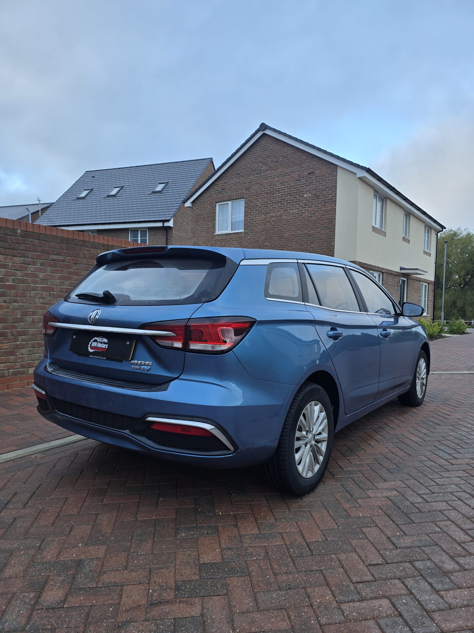 
								2021 (71) MG 5 EV 5DR full									