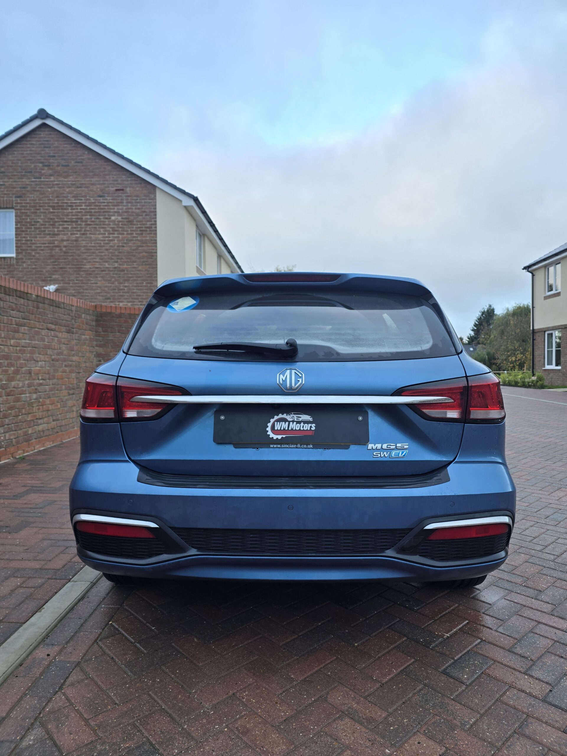 
								2021 (71) MG 5 EV 5DR full									