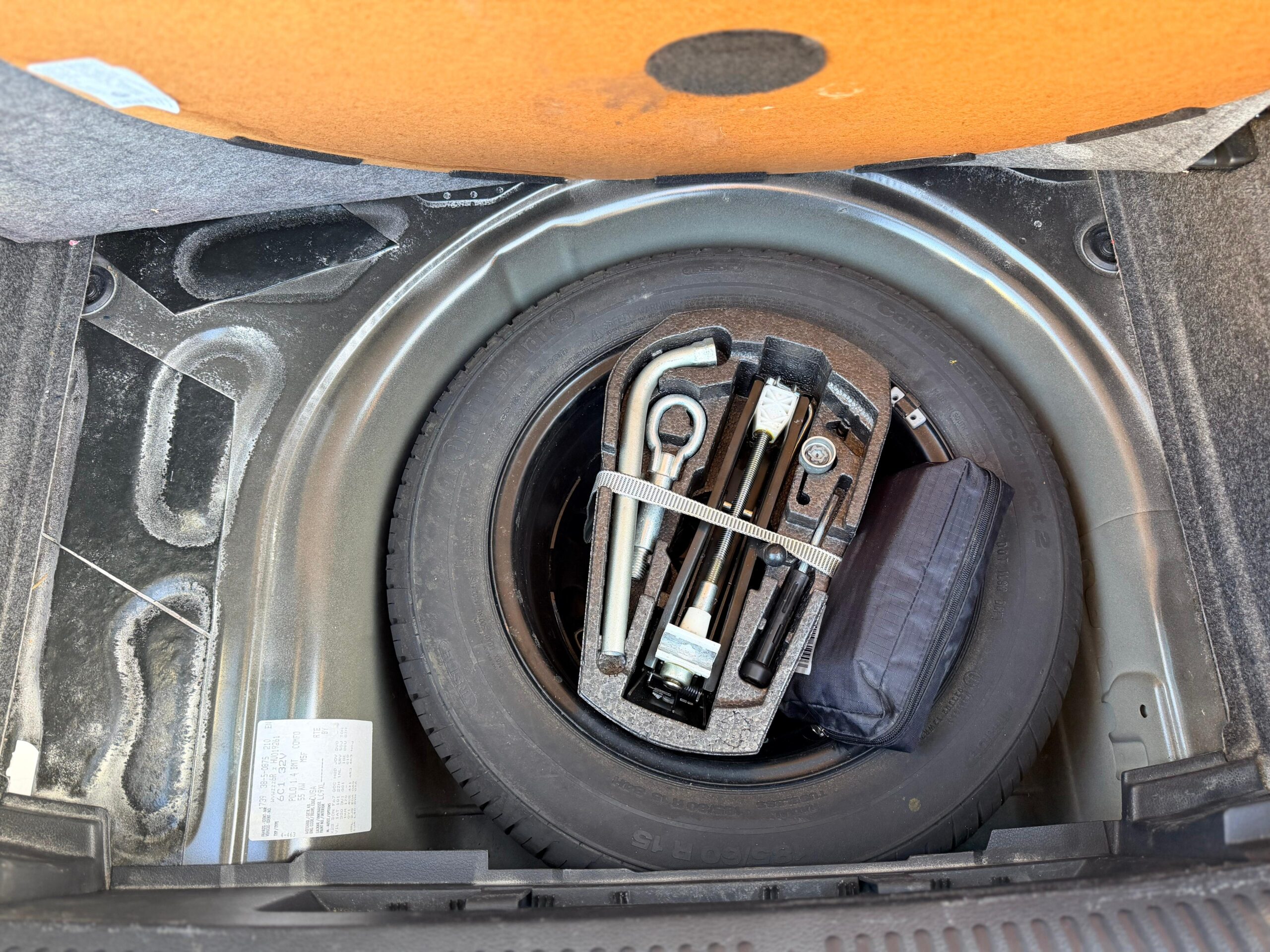 
								2016 (66) VW Polo 1.4 TDI Bluemotion Tech 5DR full									