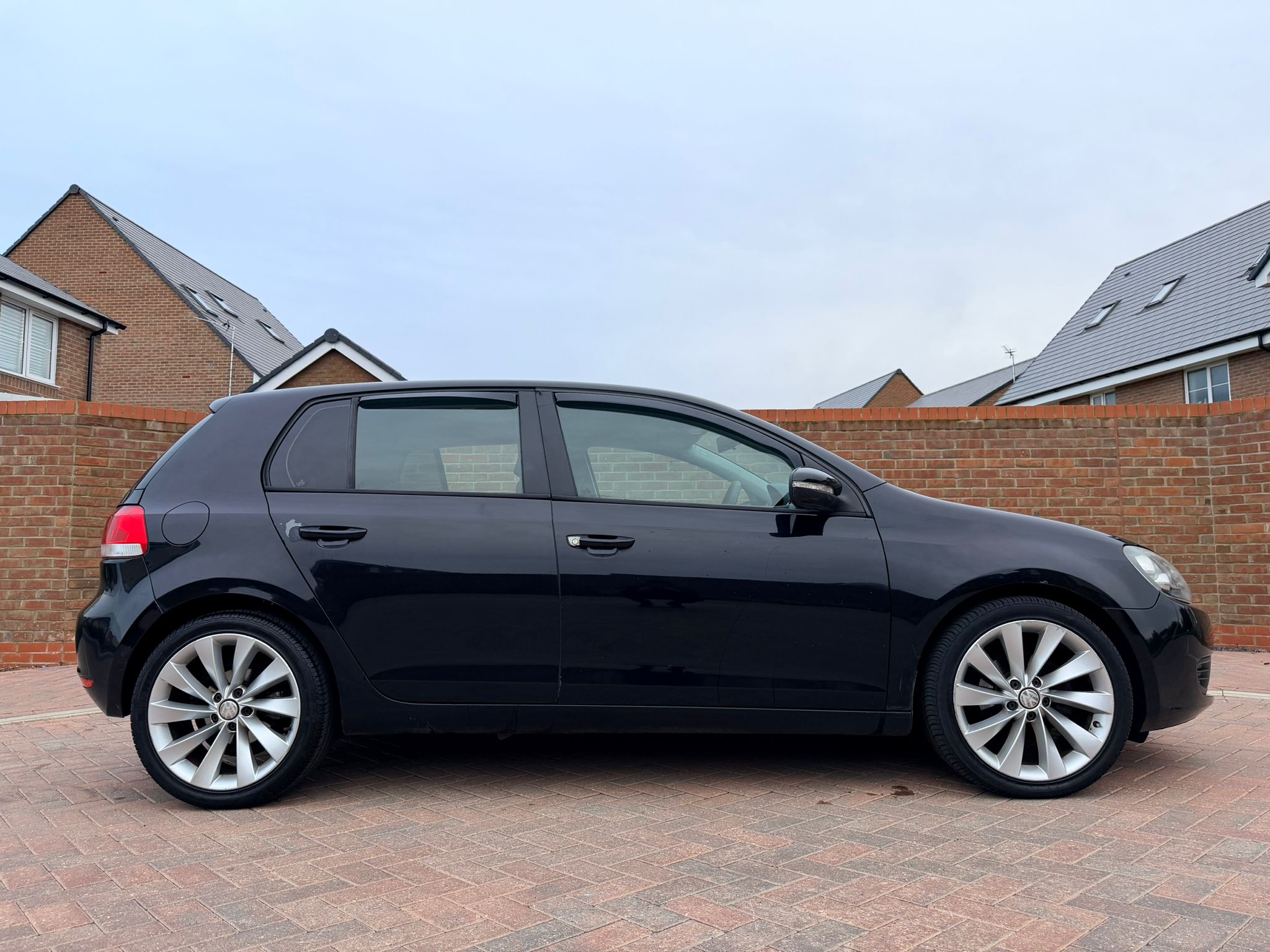 
								2009 (59) VW Golf S 2.0 TDI 5DR (SOLD) full									