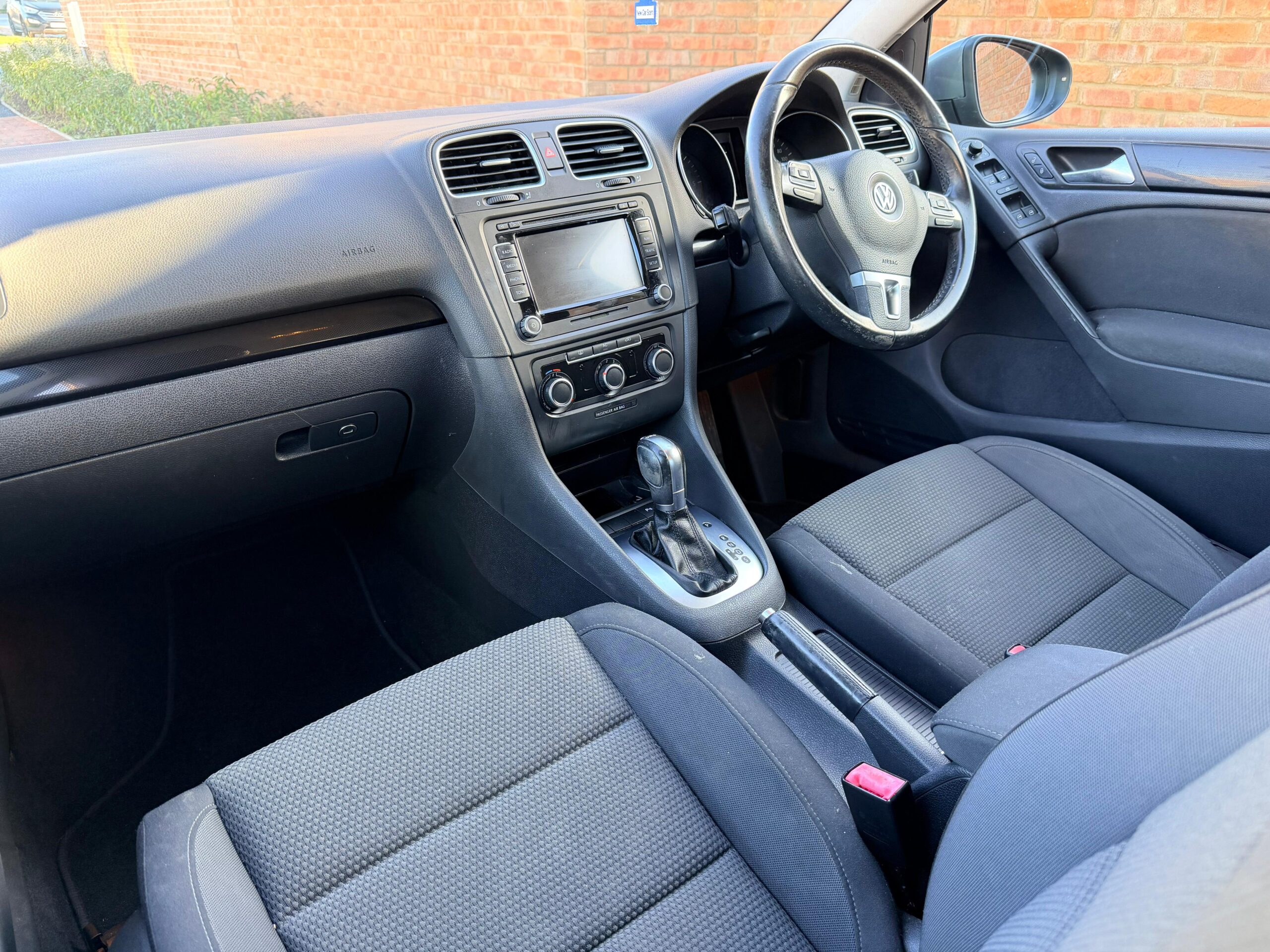 
								2012 (12) VW Golf 1.6 TDI Bluemotion DSG (SOLD) full									