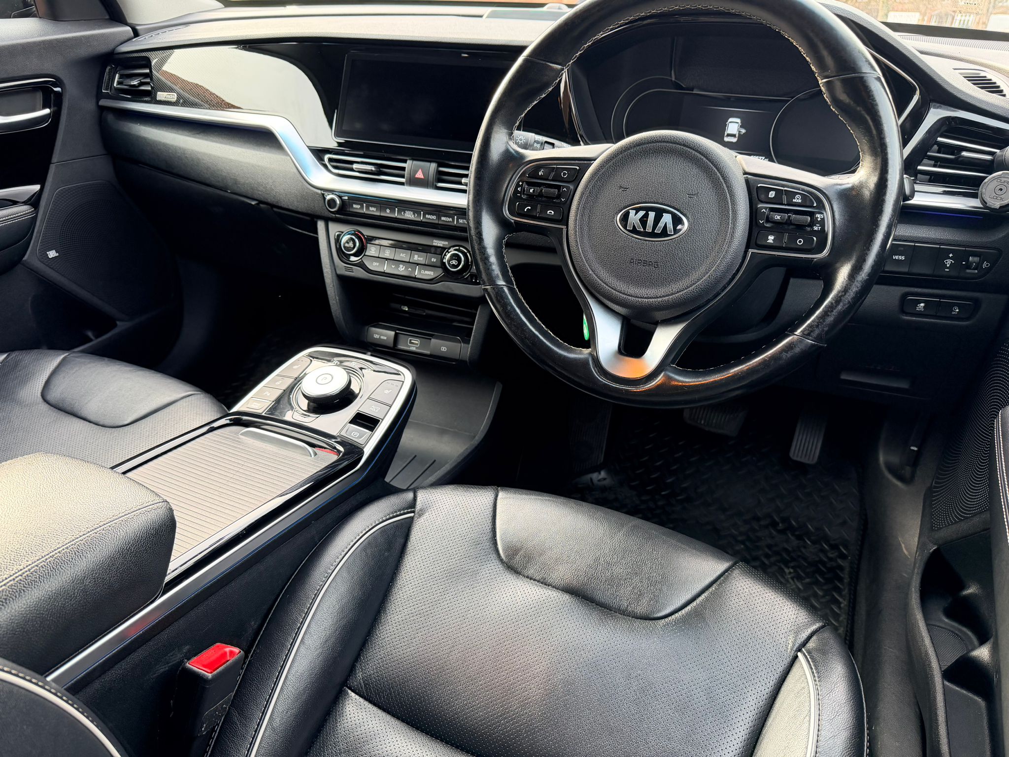 
								2020 (70) KIA e-Niro 64kwh 4 full									