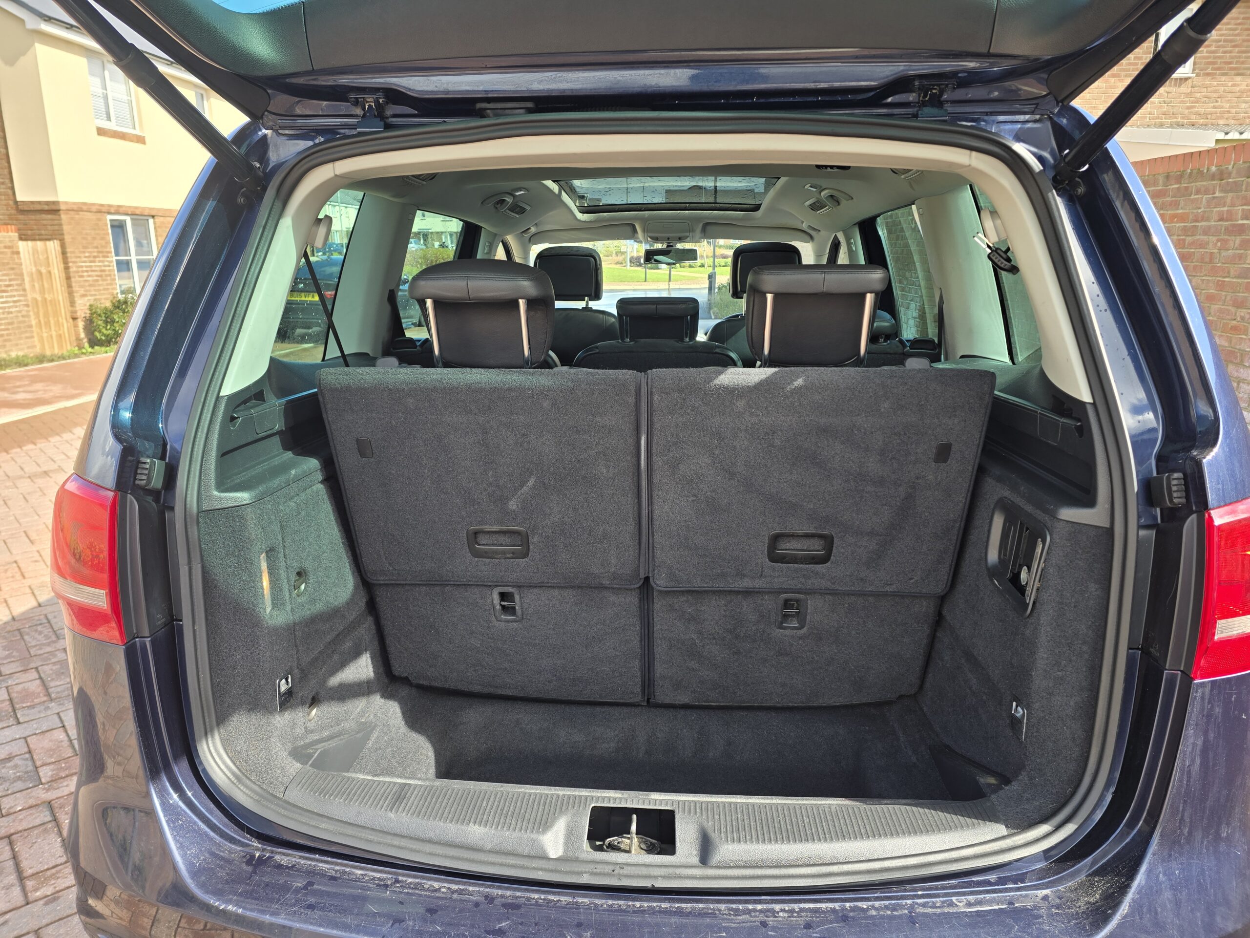 
								2013 (13) Volkswagen Sharan 2.0 TDI BlueMotion Tech SEL DSG 7 Seats full									