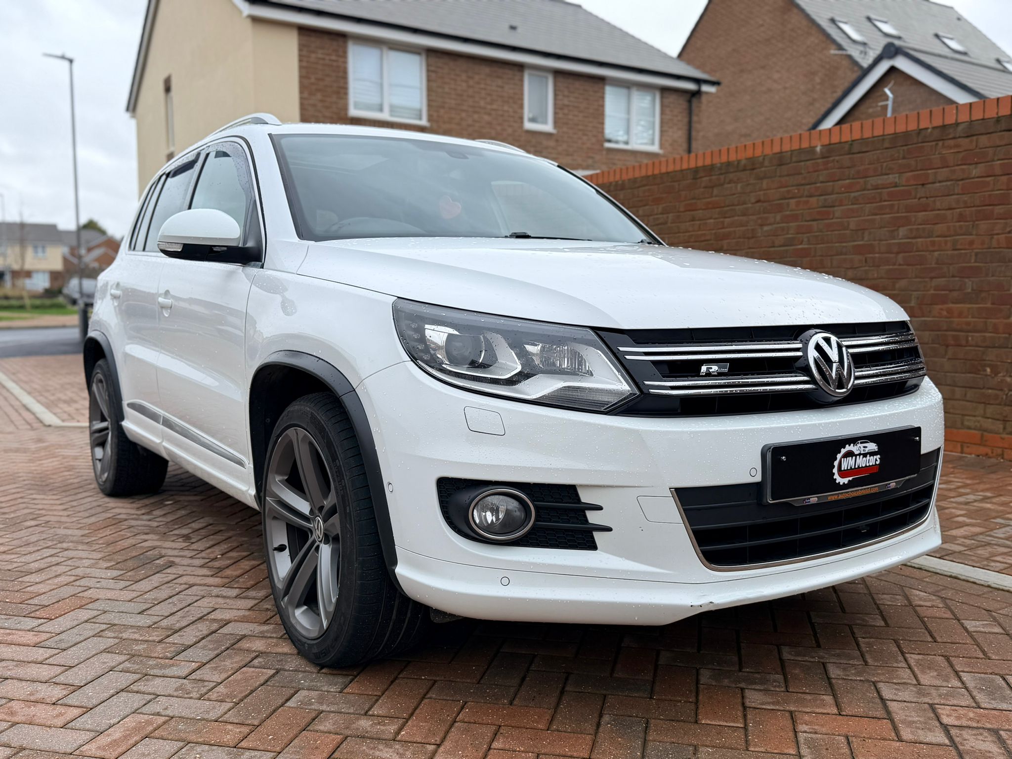 
								2014 (64) VW TIGUAN R LINE DSG 2.0 TDI 177BHP full									