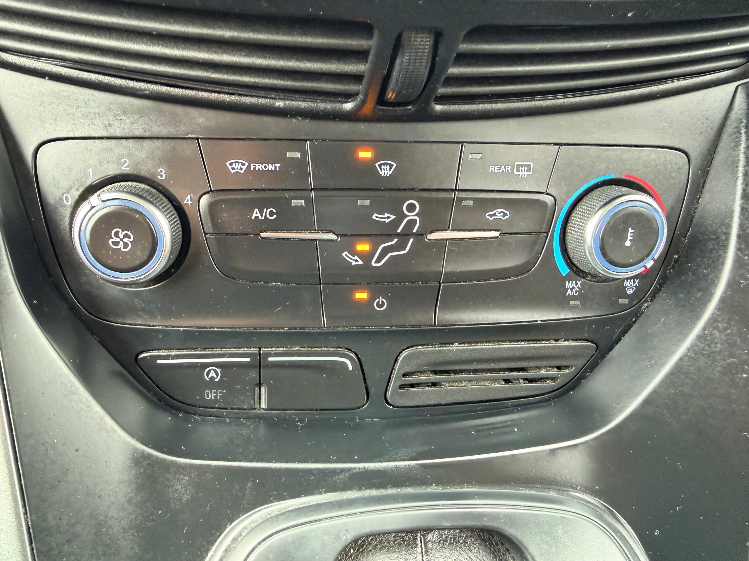 
								2017 (67) Ford Kuga 1.5 TDCi Zetec 5dr Auto 2WD full									