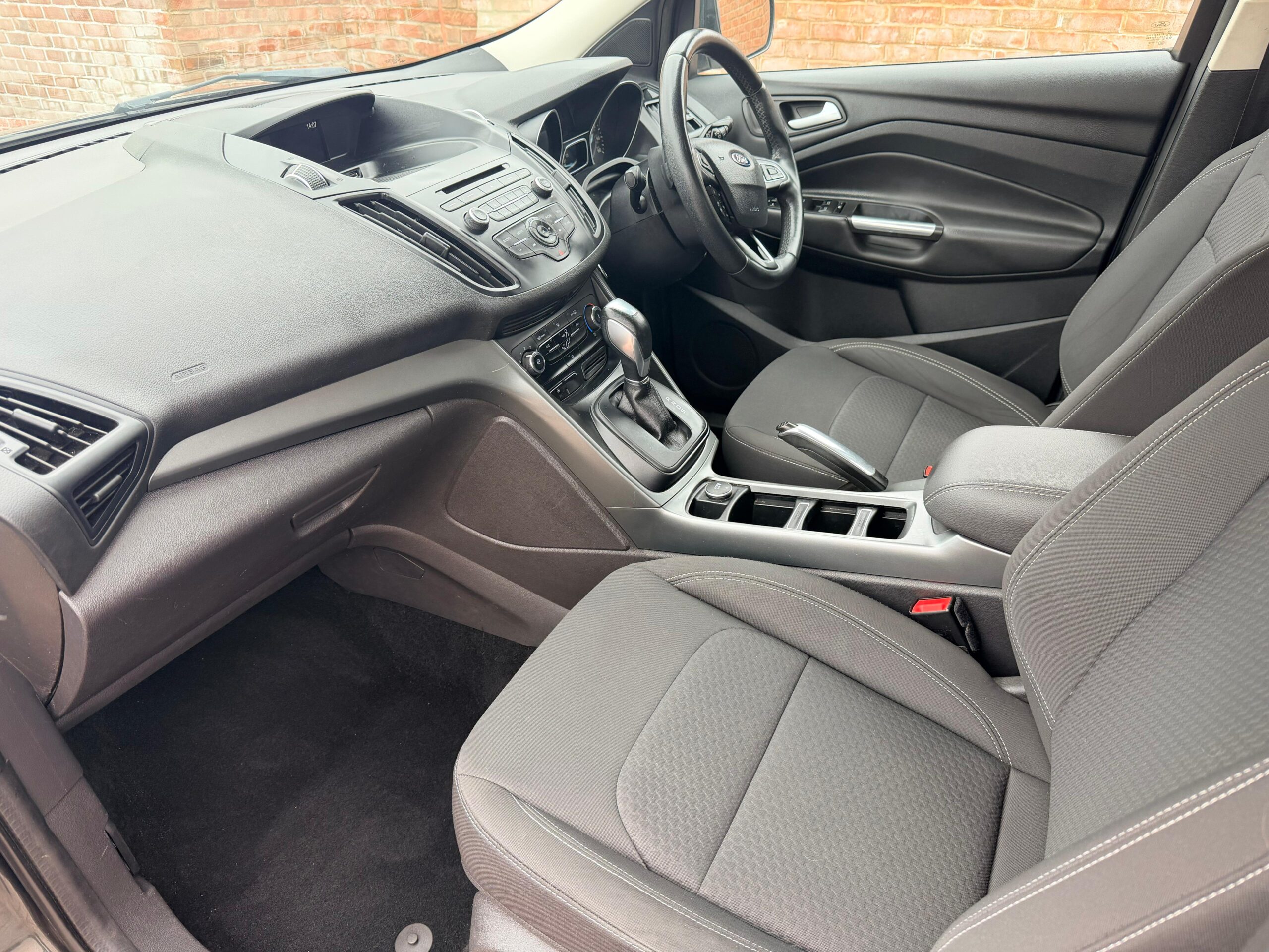 
								2017 (67) Ford Kuga 1.5 TDCi Zetec 5dr Auto 2WD full									